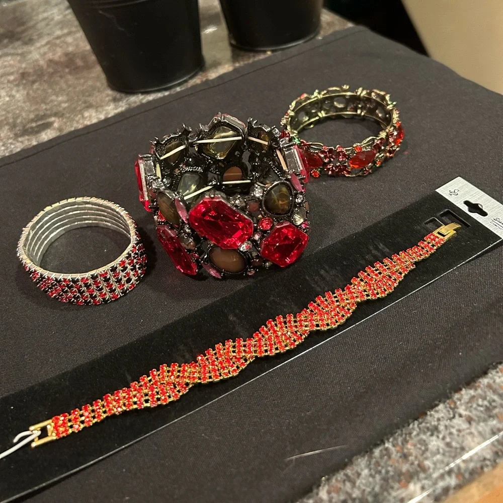 Red/gold jewel bracelets - Picture 1 of 8